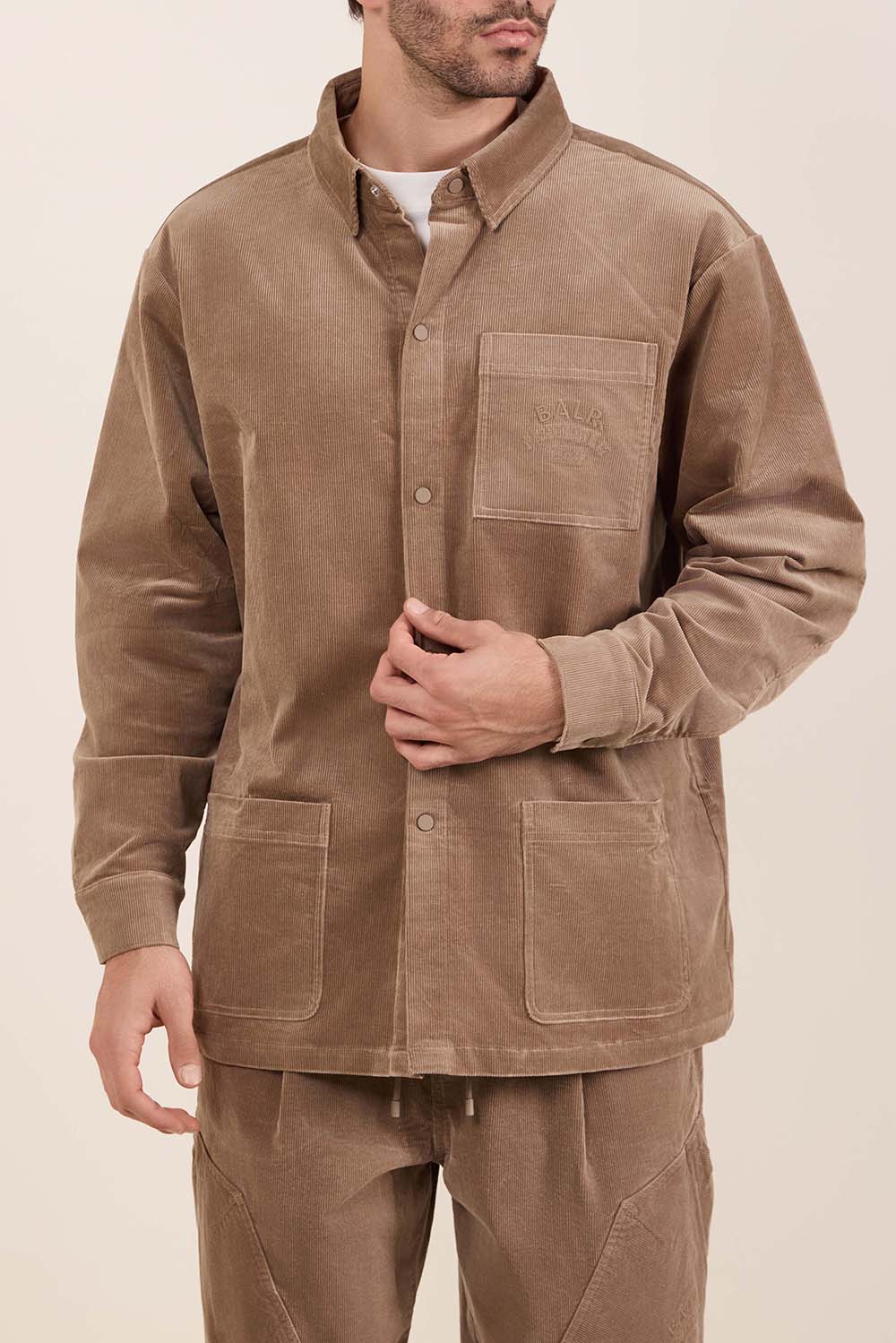 תמונת דוגמן קידמית של ז'קט מכופתר